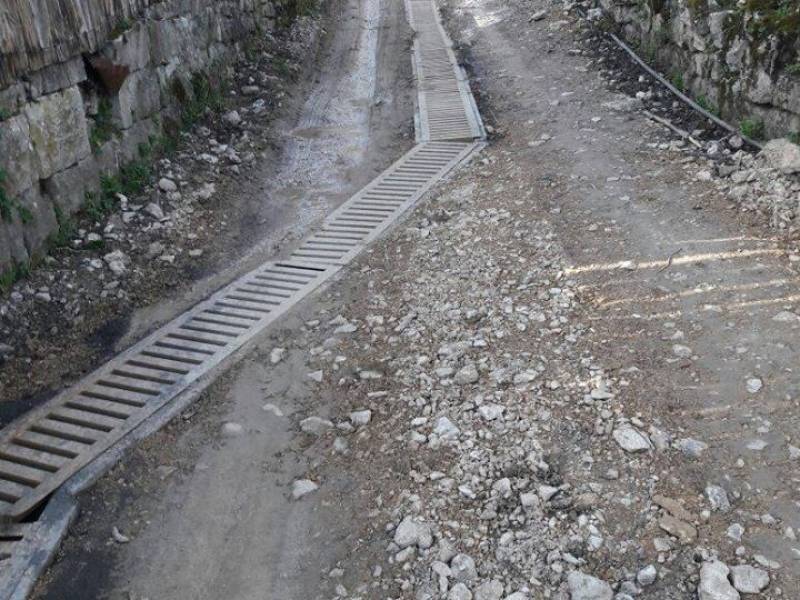 მიმდინარეობს სოფლის შიდა გზების რეაბილიტაცია